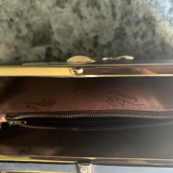 Book style wallet - Picture 6 of 6